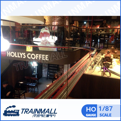 [천장기차] 커피전문점 인테리어용 천장기차 및 역사 디오라마 시공 - HO스케일-철도모형 기차모형 전문점 트레인몰